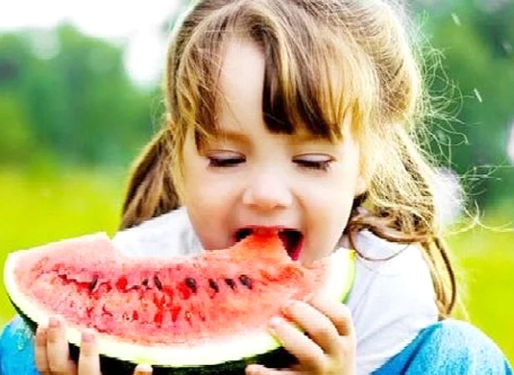 Children prefer natural food more than processed Children prefer natural food more than processed
