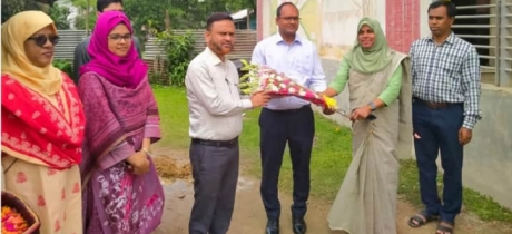 হালুয়াঘাটে বিভিন্ন দাপ্তরিক কার্যক্রম পরিদর্শন ও উদ্বোধন করেন ডিসি: মুফিদুল আলম 