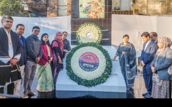 শহীদ বুদ্ধিজীবী দিবসে ময়মনসিংহ বধ্যভূমি স্মৃতিস্তম্ভে পুষ্পস্তবক অর্পণ