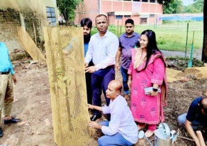 ময়মনসিংহে সরকারি খাস জমি অবৈধ দখল উচ্ছেদের পর বৃক্ষরোপণ করেছেন জেলা প্রশাসন ময়মনসিংহে সরকারি খাস জমি অবৈধ দখল উচ্ছেদের পর বৃক্ষরোপণ করেছেন জেলা প্রশাসন