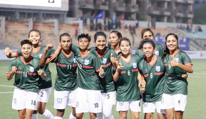 Bangladesh women’s football team face India this afternoon