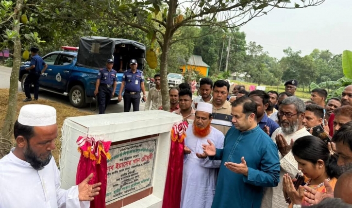 প্রধানমন্ত্রী গ্রামীণ মানুষের উন্নয়নে কাজ করছেন: তথ্য প্রতিমন্ত্রী