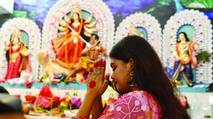 Durga Puja begins with Maha Shashti