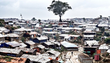 Declining funds, food for Rohingyas
