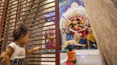 Durga Puja enthralls Dhaka children with festive fervor