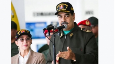 Trump says Venezuela’s Maduro held in ’large scale’ US strike Trump says Venezuela’s Maduro held in ’large scale’ US strike