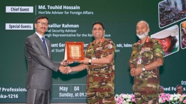 Prolonged Rohingya crisis may destabilise region: Touhid