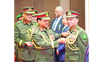 Army Chief provide OSP, BSP award to 30 army personnel