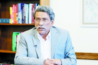 Ali Riaz urges unity to build new BD, prevent return of fascism