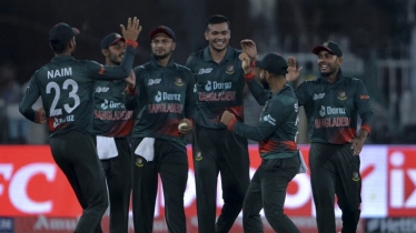 Bangladesh qualify for Asia Cup Super Four with Afghanistan win