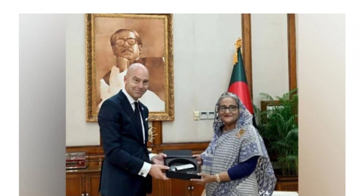 PM Hasina receives maiden GCA Local Adaptation Champions Award PM Hasina receives maiden GCA Local Adaptation Champions Award