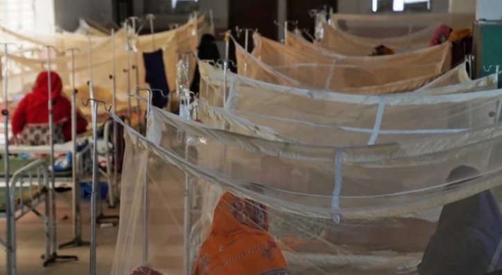 204 dengue patients hospitalized in last 24hrs 204 dengue patients hospitalized in last 24hrs