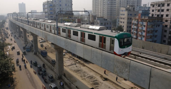 Metro rail stone pelting case: Police yet to identify perpetrators Metro rail stone pelting case: Police yet to identify perpetrators