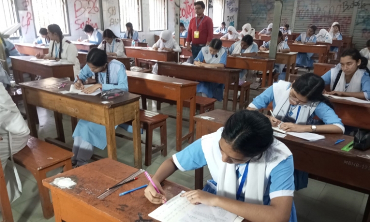 SSC, equivalent exams begin smoothly