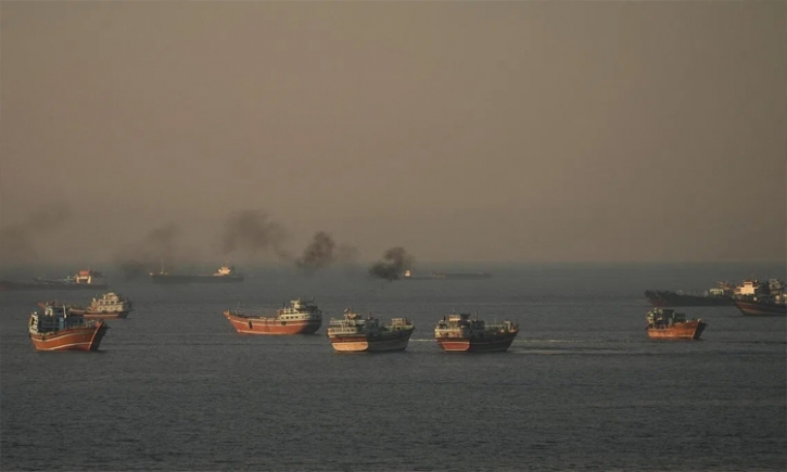 US says Hormuz to be toll-free under Iran deal