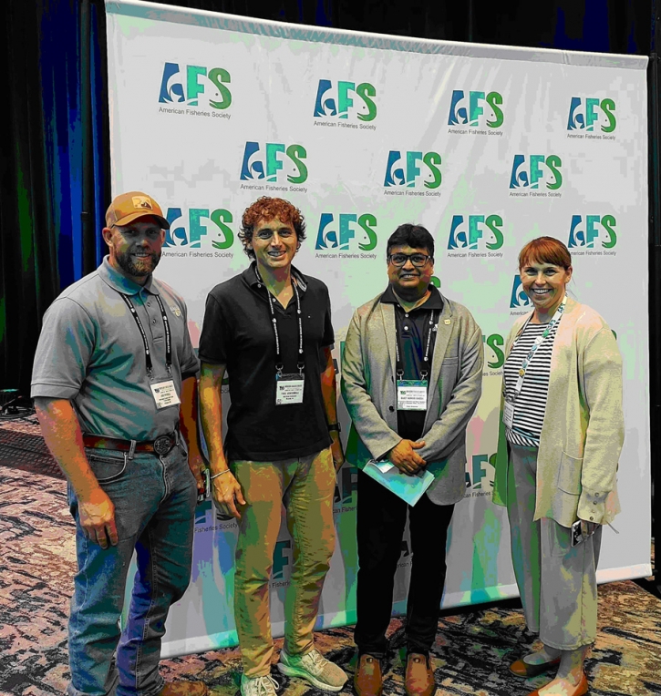 Bangladeshi scholar presents fish migration research at US conference