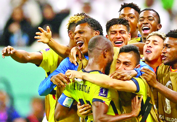 Valencia double helps Ecuador coast past hosts Qatar