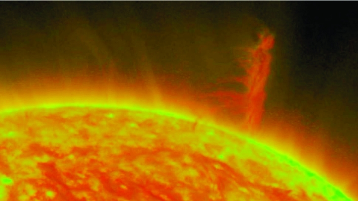 Gigantic ’solar tornado’ raged for 3 days Gigantic ’solar tornado’ raged for 3 days