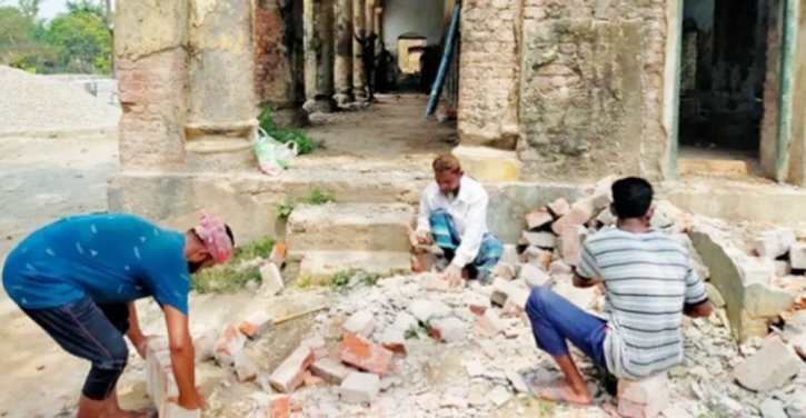 Renovating Tagore’s Kacharibari in Kushtia