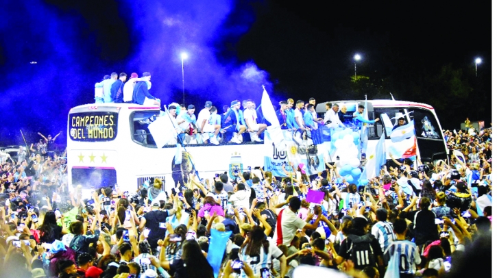 World Cup champion   Argentina return home to a jubilant Buenos Aires