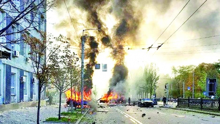 Russia strikes many Ukrainian regions Russia strikes many Ukrainian regions