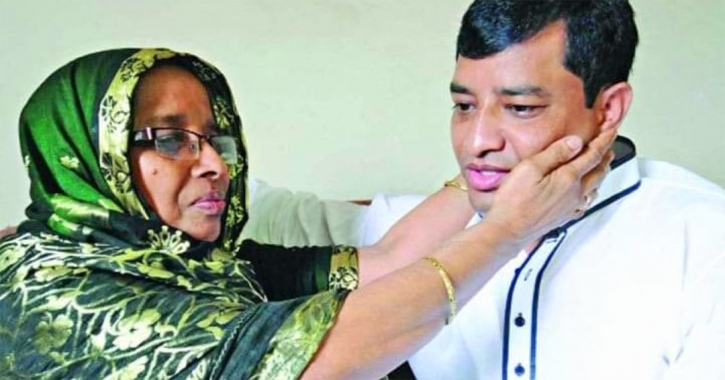 GCC polls: Nomination papers collected for ex-mayor Jahangir Alam, his mother GCC polls: Nomination papers collected for ex-mayor Jahangir Alam, his mother