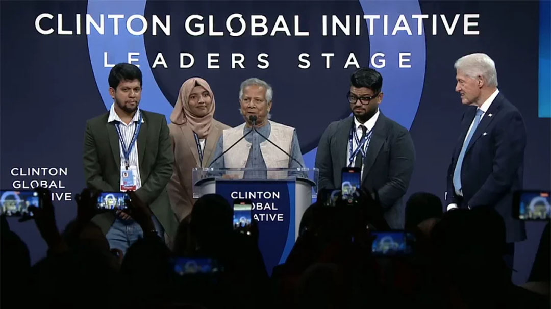 Dr Yunus introduces Mahfuz Alam as mastermind of student movement