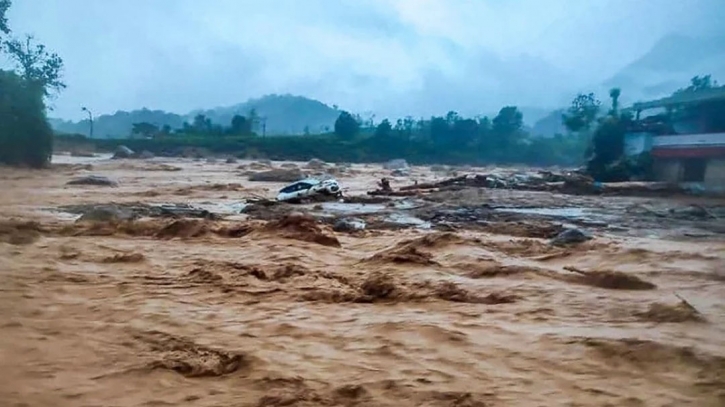 45 dead, 250 rescued in India landslides 45 dead, 250 rescued in India landslides