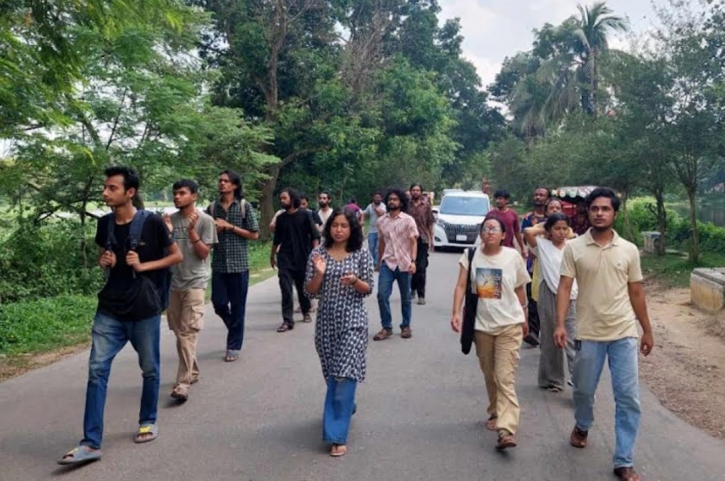 Students on Vacation; Nurul Alam Administration Takes Controversial Action Students on Vacation; Nurul Alam Administration Takes Controversial Action