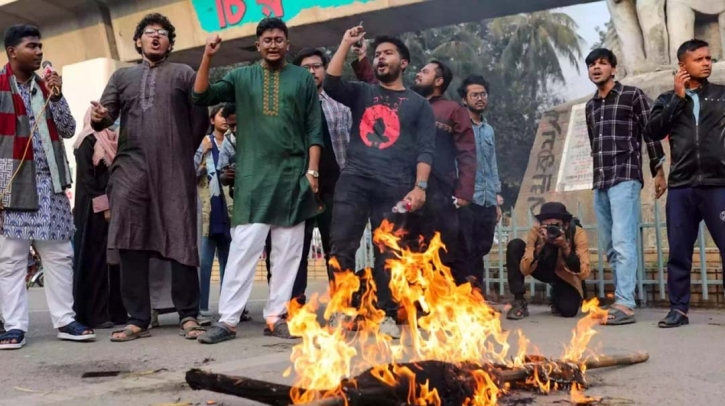 Anti-Fascist Coalition of DU demand home adviser’s resignation Anti-Fascist Coalition of DU demand home adviser’s resignation