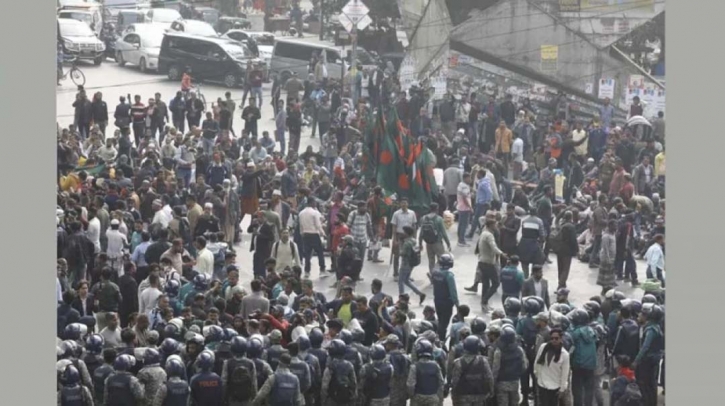 Protesting BDR family members left Shahbagh after issuing ultimatum Protesting BDR family members left Shahbagh after issuing ultimatum