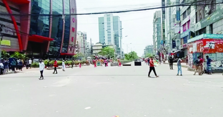 Curfew slapped in Dhaka, some other parts of the country Curfew slapped in Dhaka, some other parts of the country