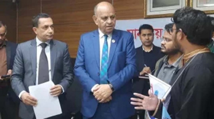 Health Minister: Government to enrol graduate pharmacists in health sector Health Minister: Government to enrol graduate pharmacists in health sector