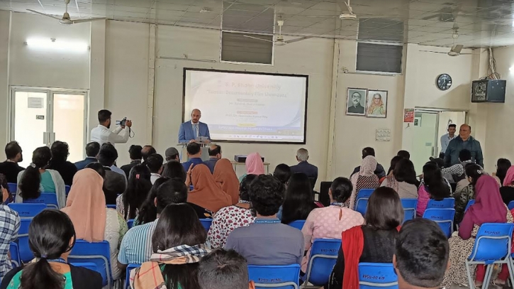 Russian documentary film shows were held at R. P. Shaha University (RPSU) in Narayanganj. Russian documentary film shows were held at R. P. Shaha University (RPSU) in Narayanganj.