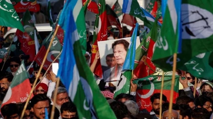 Pakistan’s Khan-backed independents lead in final poll count Pakistan’s Khan-backed independents lead in final poll count