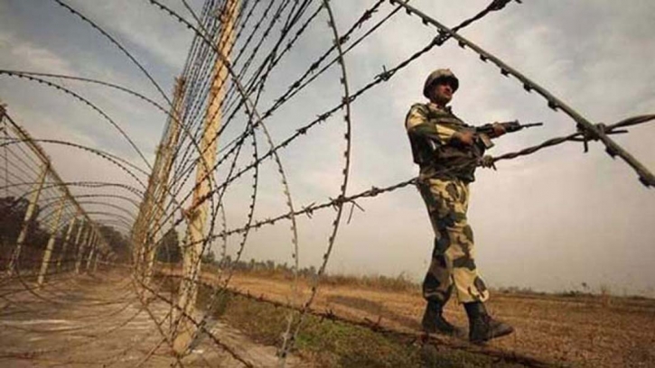 Bangladeshi youth Injured in BSF firing along Chapainawabganj border Bangladeshi youth Injured in BSF firing along Chapainawabganj border