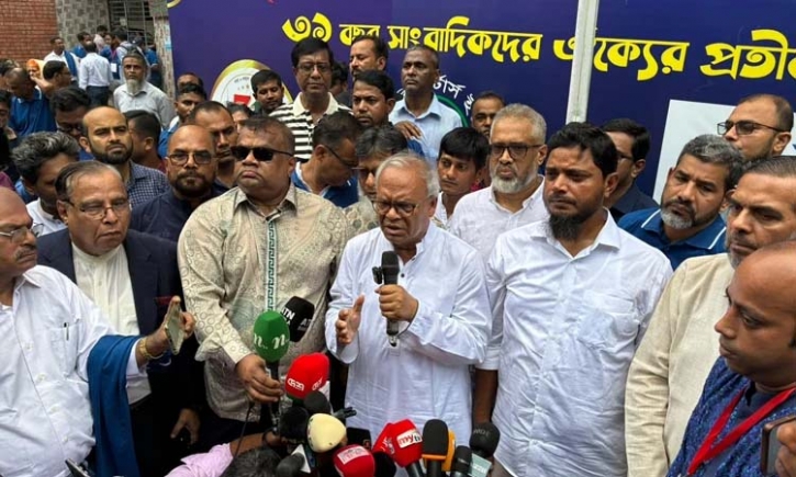 No alternative to media freedom to strengthen democracy: Rizvi