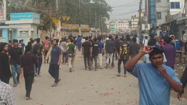 Clashes erupt at Kuet over demand to ban student politics Clashes erupt at Kuet over demand to ban student politics