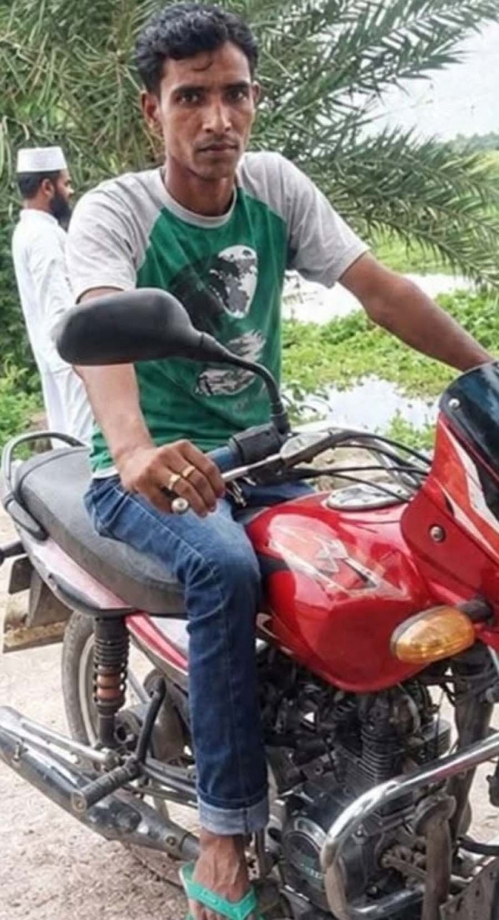 যুবদল কর্মীকে নৃশংসভাবে কুপিয়ে হত্যা