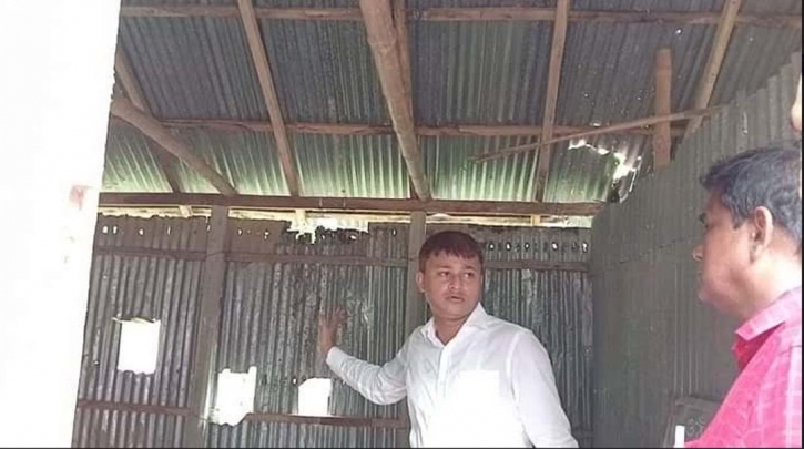 পাঠদানে বাধাগ্রস্ত প্রাথমিক বিদ্যালয় সরে জমিনে পরিদর্শন করলেন উপজেলা নির্বাহী অফিসার পাঠদানে বাধাগ্রস্ত প্রাথমিক বিদ্যালয় সরে জমিনে পরিদর্শন করলেন উপজেলা নির্বাহী অফিসার