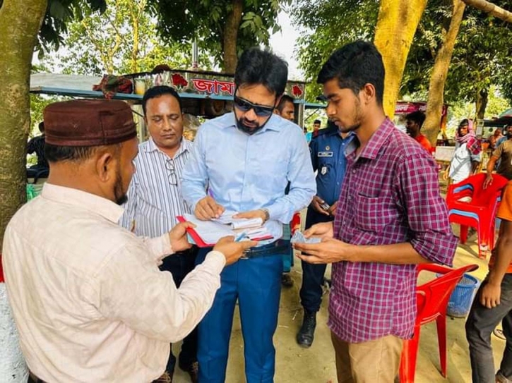 জয়নুল আবেদীন পার্কে মসিকের অভিযান জয়নুল আবেদীন পার্কে মসিকের অভিযান