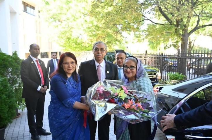 দেশের ভাবমূর্তি আরো জোরদার করতে কাজ করুন : প্রধানমন্ত্রী